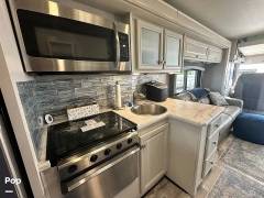 2021 Fleetwood Flair 29M, $ 77,700