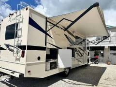 2021 Fleetwood Flair 29M, $ 77,700
