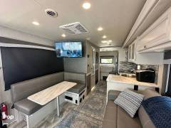 2021 Fleetwood Flair 29M, $ 77,700