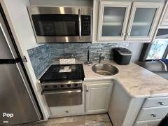 2021 Fleetwood Flair 29M, $ 77,700
