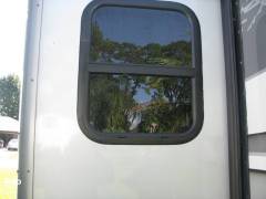 2018 Dynamax Isata 3 Series 24FW, $ 82,950