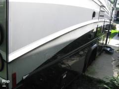 2018 Dynamax Isata 3 Series 24FW, $ 82,950