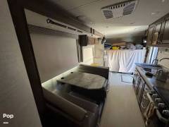 2020 Jayco Greyhawk 29MV, $ 77,800