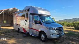 2021 Tiffin Wayfarer 25RW, $ 97,800