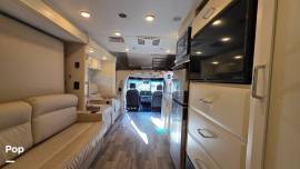 2021 Tiffin Wayfarer 25RW, $ 97,800