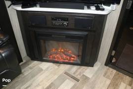 2018 Heartland Road Warrior 429TH, $ 45,000
