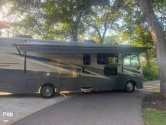 2022 Winnebago Sunstar 31B, $ 94,868