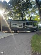 2022 Winnebago Sunstar 31B, $ 94,868