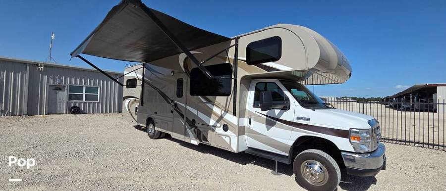 2014 Thor Motor Coach Four Winds 31W, $ 49,999