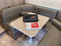 2021 Winnebago Minnie Winnie 22M, $ 48,000