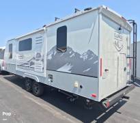 2021 Lance 2445, $ 38,900