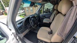 2017 Leisure Travel Unity U24IB, $ 98,500