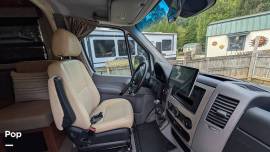 2017 Leisure Travel Unity U24IB, $ 98,500