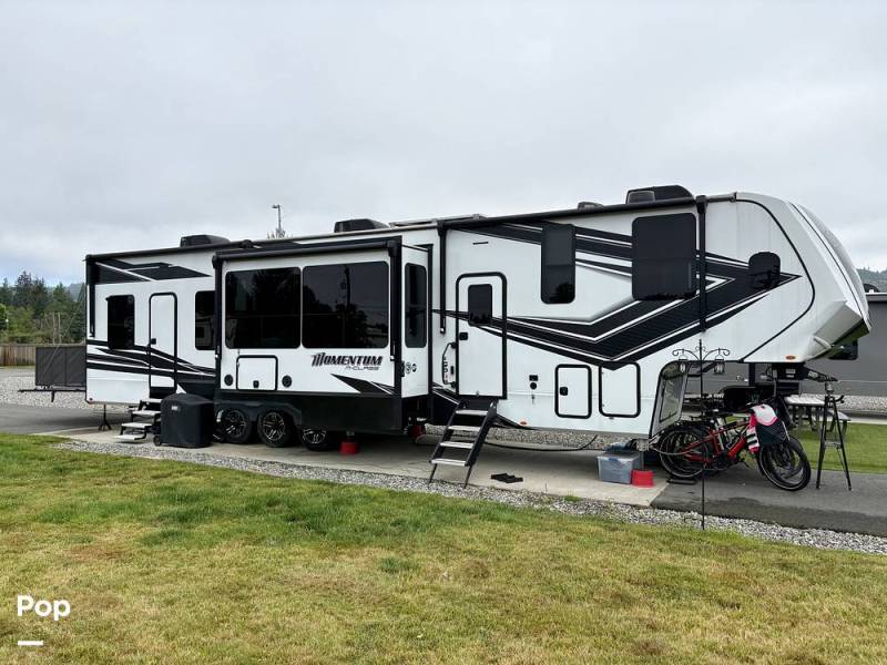 2022 Grand Design Momentum 395MS, $ 85,400