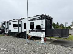 2022 Grand Design Momentum 395MS, $ 85,400