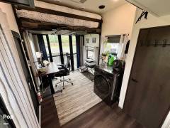 2022 Grand Design Momentum 395MS, $ 85,400
