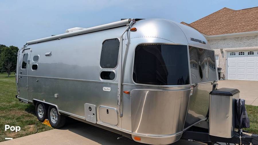 2024 Airstream Flying Cloud 25FB, $ 89,900