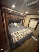 2015 Jayco Seneca 37TS, $ 121,000