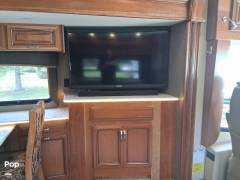 2017 Entegra Coach Insignia 44B, $ 194,995