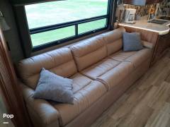 2017 Entegra Coach Insignia 44B, $ 194,995