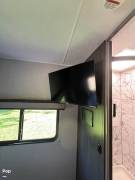 2023 Coachmen Leprechaun 270QB, $ 72,000