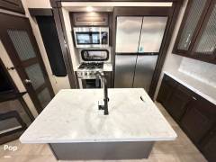 2021 Grand Design Momentum 397TH, $ 75,000
