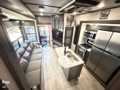 2021 Grand Design Momentum 397TH, $ 75,000