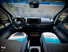 2019 Leisure Travel Unity U24MB, $ 133,000