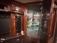 2018 Fleetwood Discovery LXE 40E, $ 178,000