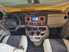 2019 Coachmen Leprechaun 319MB, $ 64,000
