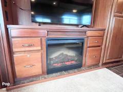 2014 Redwood RV Redwood 38GK, $ 39,000