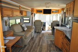 2005 Winnebago Journey 36G, $ 38,500