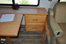 2005 Winnebago Journey 36G, $ 38,500