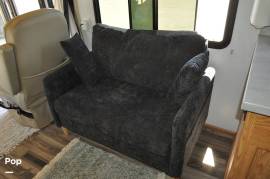 2005 Winnebago Journey 36G, $ 38,500