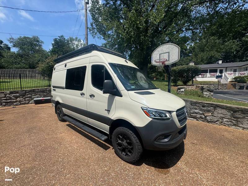 2023 Jayco Terrain 19Y, $ 125,000