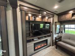 2019 Keystone Alpine 3501RL, $ 36,900
