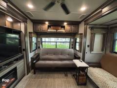 2019 Keystone Alpine 3501RL, $ 36,900