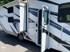 2021 Thor Motor Coach Freedom Elite 30FE, $ 55,000