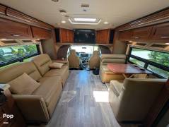 2018 Winnebago Cambria 30J, $ 68,900