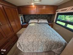 2018 Winnebago Cambria 30J, $ 68,900