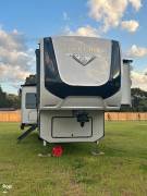 2022 Forest River Cedar Creek Champagne 38EL, $ 56,500