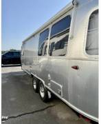 2023 Airstream International 25FB Twin, $ 92,200