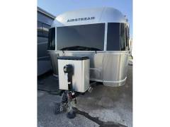 2023 Airstream International 25FB Twin, $ 92,200