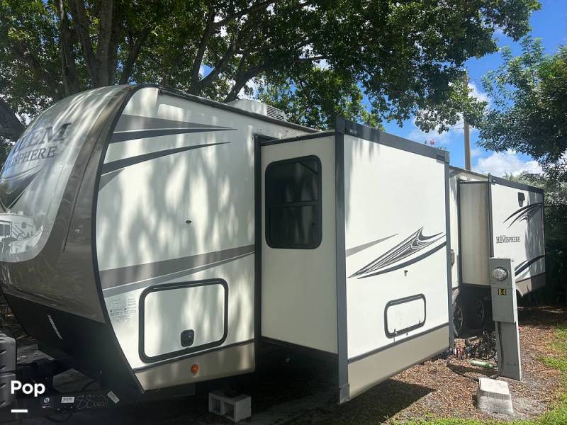 2021 Forest River Salem Hemisphere 308RL, $ 37,750