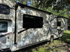 2017 Thor Motor Coach Quantum RQ29, $ 59,500