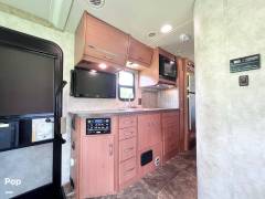 2014 Winnebago View Profile 24G, $ 59,900