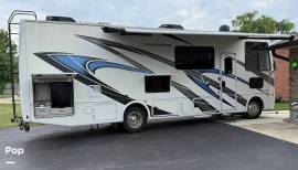 2023 Thor Motor Coach Hurricane 29M, $ 119,000