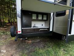 2018 Forest River Lacrosse Luxury Lite 3380IB, $ 27,500