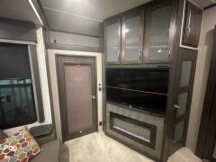 2021 Grand Design Momentum 351M, $ 67,750
