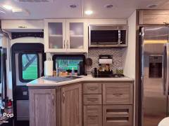 2023 Winnebago Adventurer 34W, $ 139,500